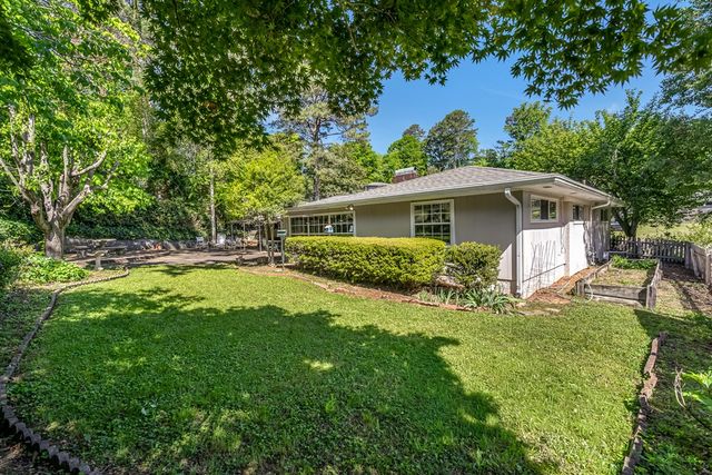 1104 Linden Drive, Dalton, GA 30720