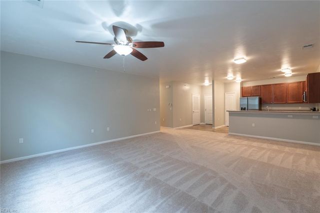 4332 Hillingdon Bnd Apt 104, Chesapeake, VA 23321