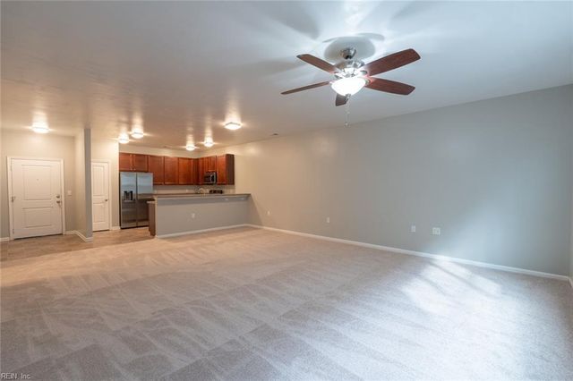 4332 Hillingdon Bnd Apt 104, Chesapeake, VA 23321