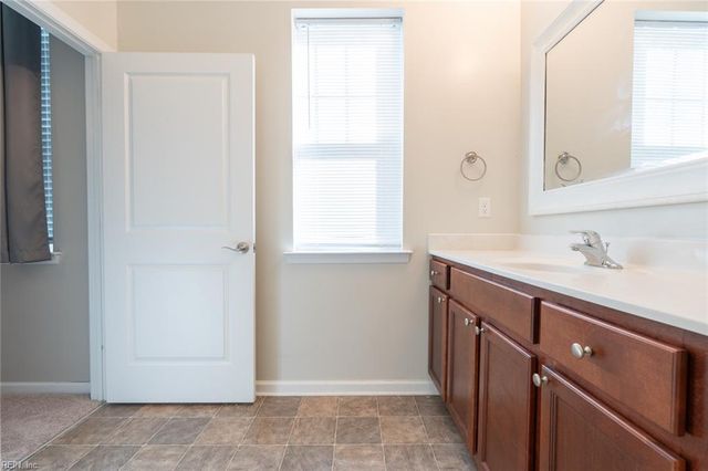 4332 Hillingdon Bnd Apt 104, Chesapeake, VA 23321