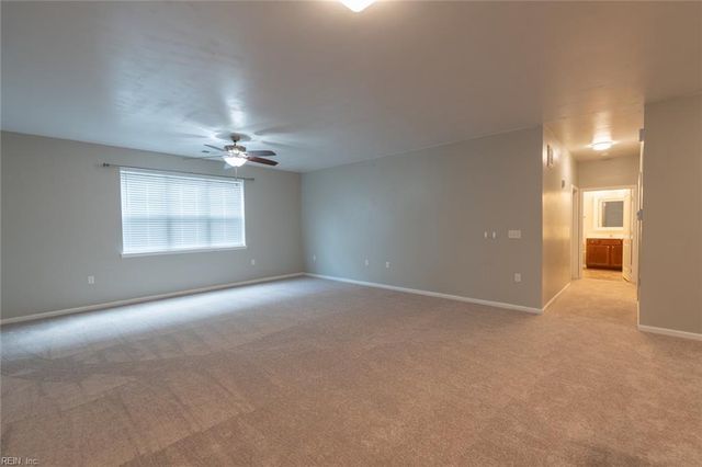 4332 Hillingdon Bnd Apt 104, Chesapeake, VA 23321
