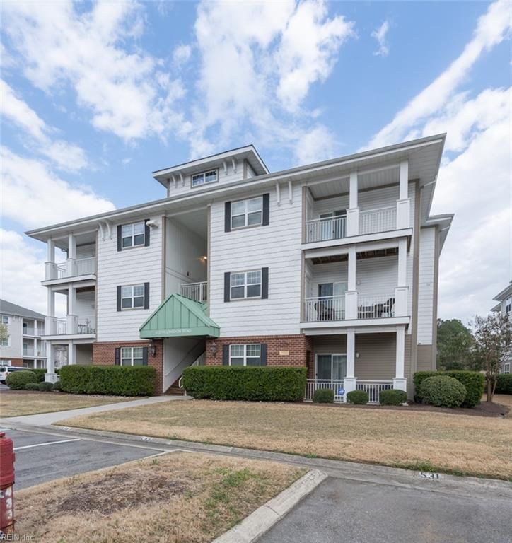 4332 Hillingdon Bnd Apt 104, Chesapeake, VA 23321