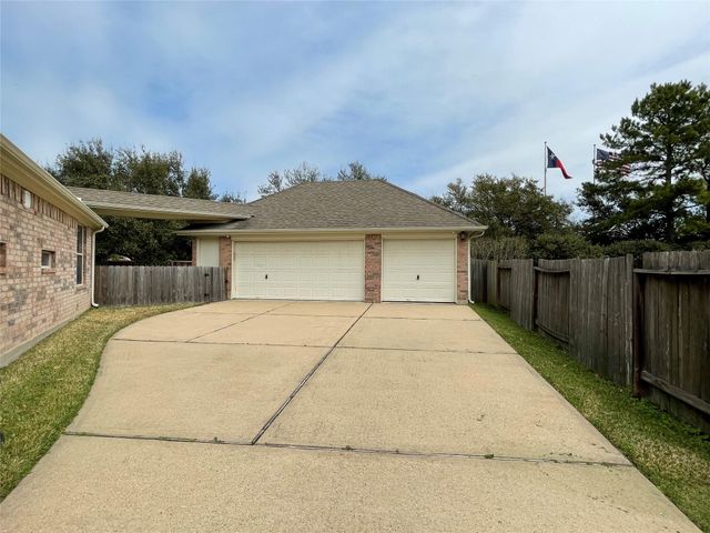 17606 Mossy Brook Court, Cypress, TX 77433