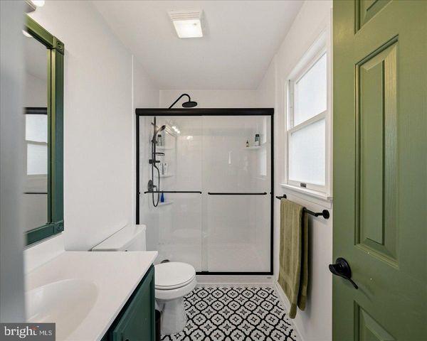 168 5TH ST, Nazareth, PA 18064