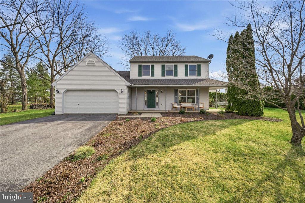 168 5TH ST, Nazareth, PA 18064