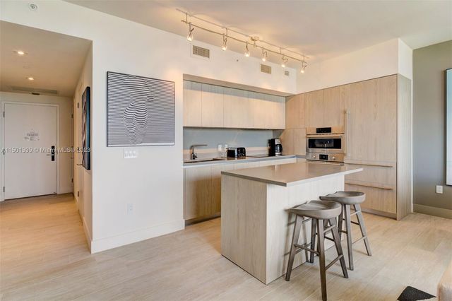 4010 S Ocean Dr R2106, Hollywood, FL 33019