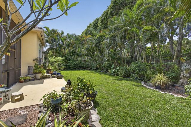 9489 Worswick Court, Wellington, FL 33414