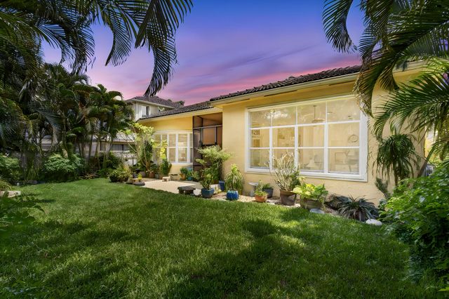 9489 Worswick Court, Wellington, FL 33414