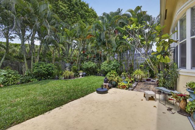 9489 Worswick Court, Wellington, FL 33414
