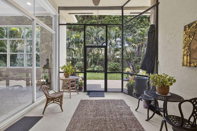 9489 Worswick Court, Wellington, FL 33414
