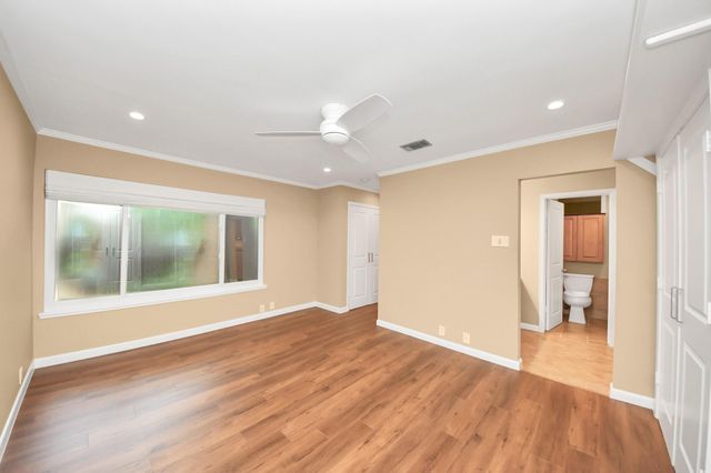153 Litchfield Lane, Houston, TX 77024
