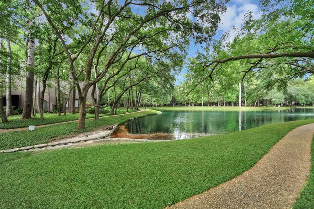 153 Litchfield Lane, Houston, TX 77024
