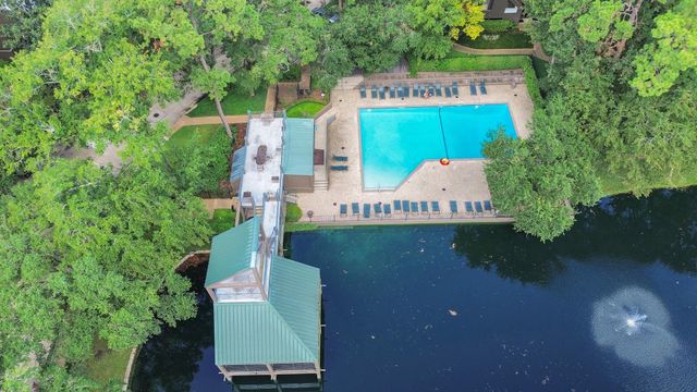 153 Litchfield Lane, Houston, TX 77024