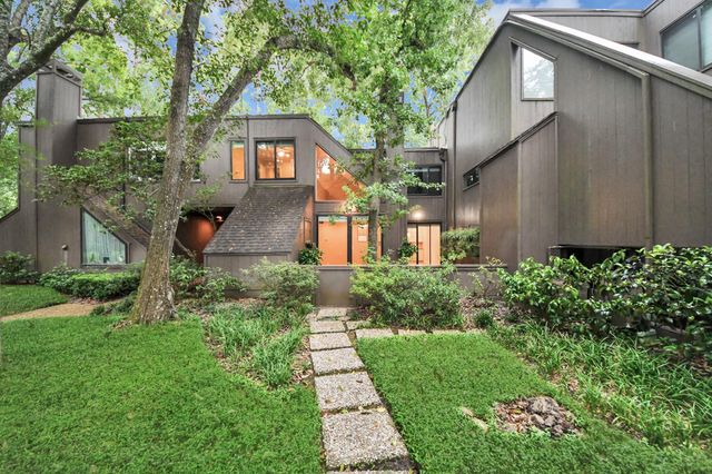 153 Litchfield Lane, Houston, TX 77024
