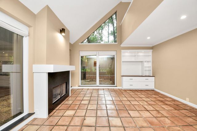 153 Litchfield Lane, Houston, TX 77024