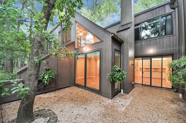 153 Litchfield Lane, Houston, TX 77024