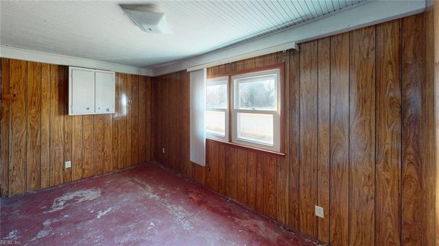 1813 Canterbury RD, Hampton, VA 23666