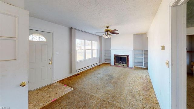 1813 Canterbury RD, Hampton, VA 23666