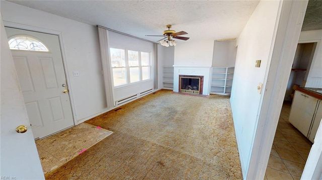 1813 Canterbury RD, Hampton, VA 23666