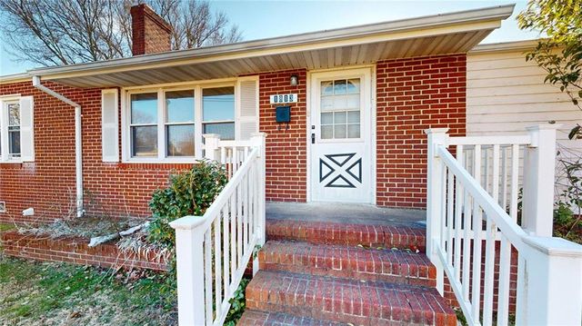 1813 Canterbury RD, Hampton, VA 23666