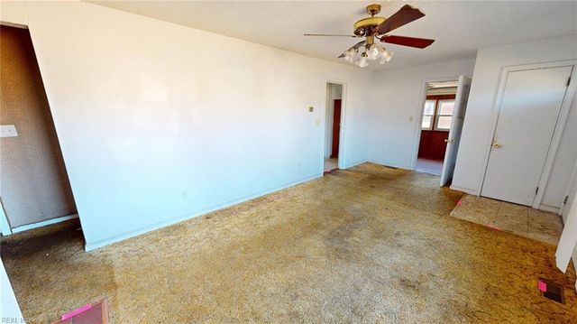 1813 Canterbury RD, Hampton, VA 23666