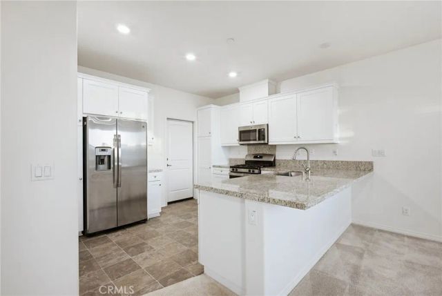 7036 Turin Pl, Eastvale, CA 92880