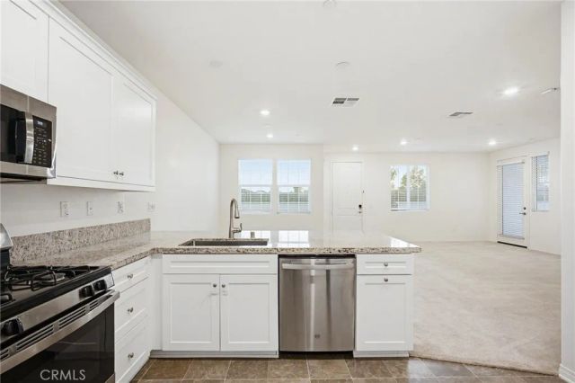 7036 Turin Pl, Eastvale, CA 92880