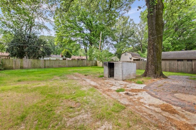 4585 HELENE RD, Memphis, TN 38117