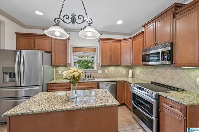 1097 LONG LEAF LAKE DRIVE, Helena, AL 35022