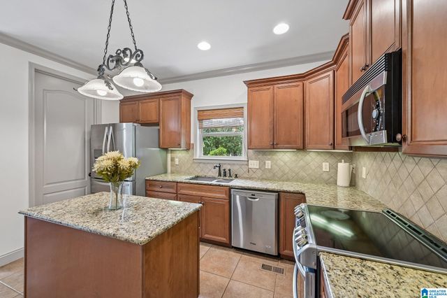 1097 LONG LEAF LAKE DRIVE, Helena, AL 35022