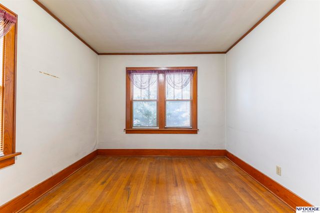 1110 S 43rd Street, Omaha, NE 68105