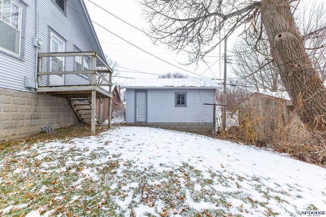 1110 S 43rd Street, Omaha, NE 68105