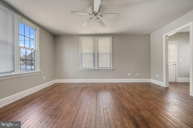 107 W HIGH ST, Felton, DE 19943