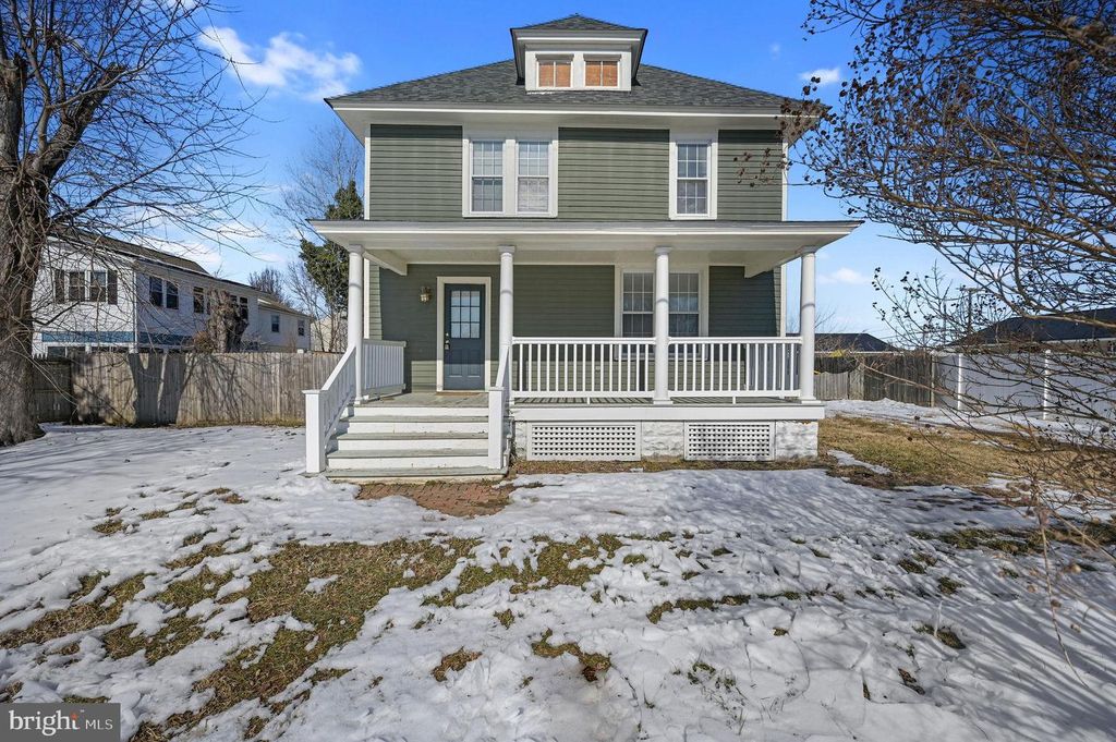 107 W HIGH ST, Felton, DE 19943