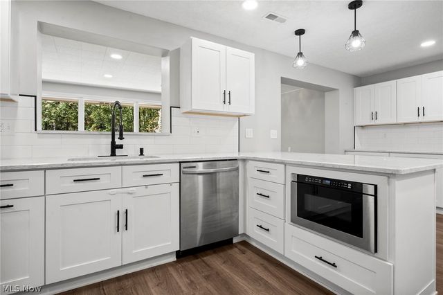 3790 Stoney Ridge Road, Avon, OH 44011