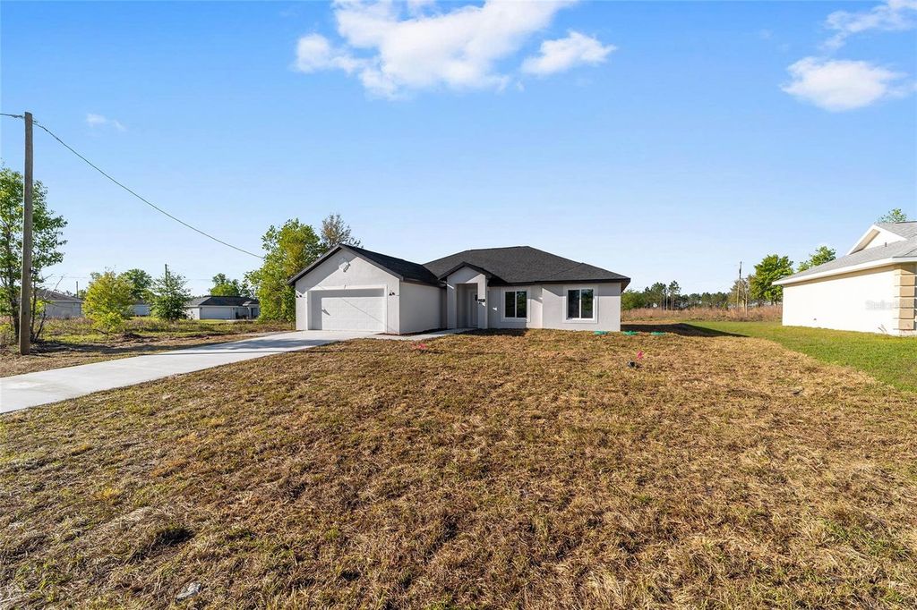 Image 2 of property listing at 154 JUNIPER RUN, Ocala, FL 34480