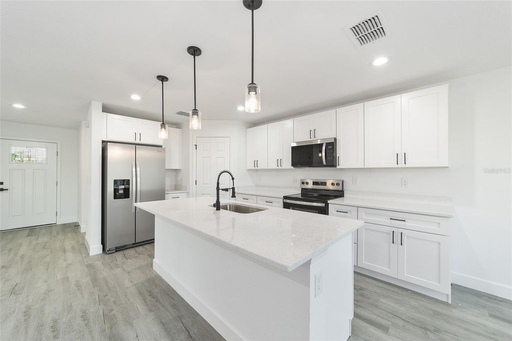 Image 14 of property listing at 154 JUNIPER RUN, Ocala, FL 34480