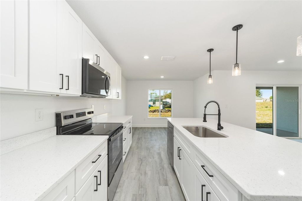 Image 15 of property listing at 154 JUNIPER RUN, Ocala, FL 34480