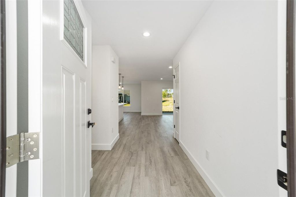 Image 5 of property listing at 154 JUNIPER RUN, Ocala, FL 34480