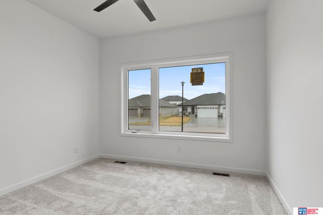 443 Deep Water Drive, Lincoln, NE 68527