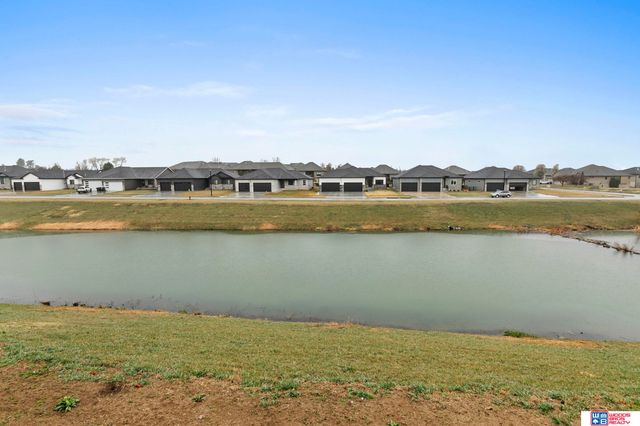 443 Deep Water Drive, Lincoln, NE 68527