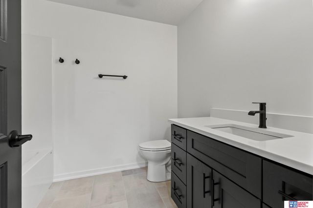 443 Deep Water Drive, Lincoln, NE 68527