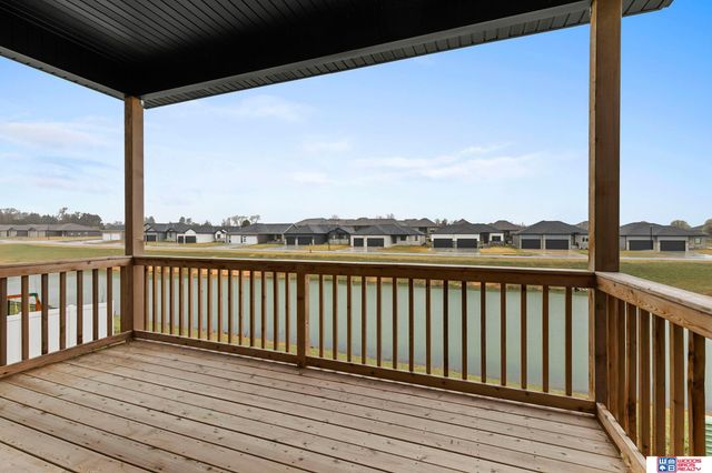 443 Deep Water Drive, Lincoln, NE 68527