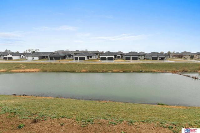 443 Deep Water Drive, Lincoln, NE 68527