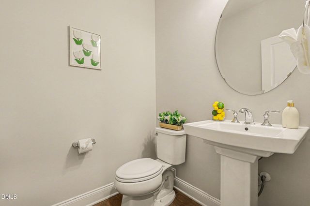 543 Glenville Lake Drive, Fuquay Varina, NC 27526