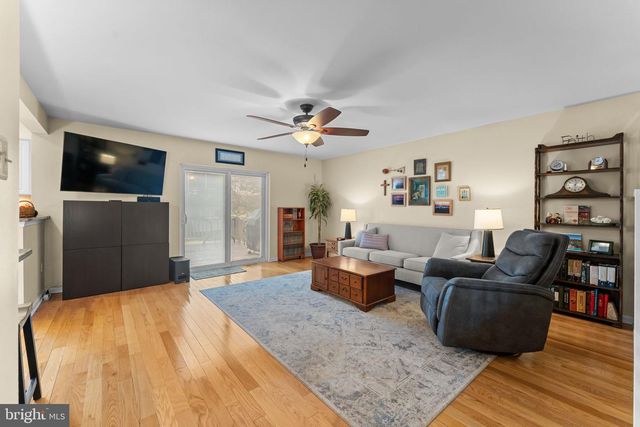 2043 VALLEY VIEW DR, Quakertown, PA 18951