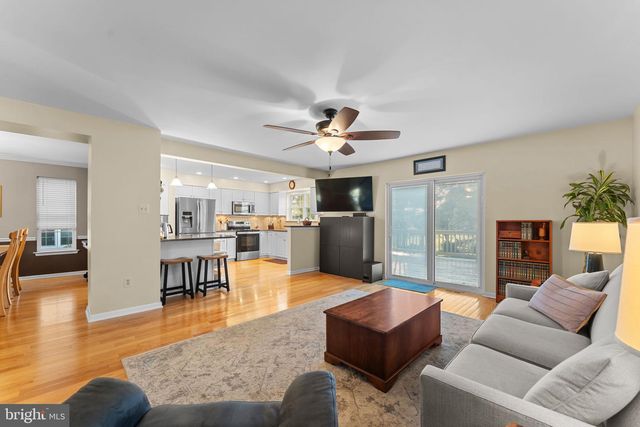 2043 VALLEY VIEW DR, Quakertown, PA 18951