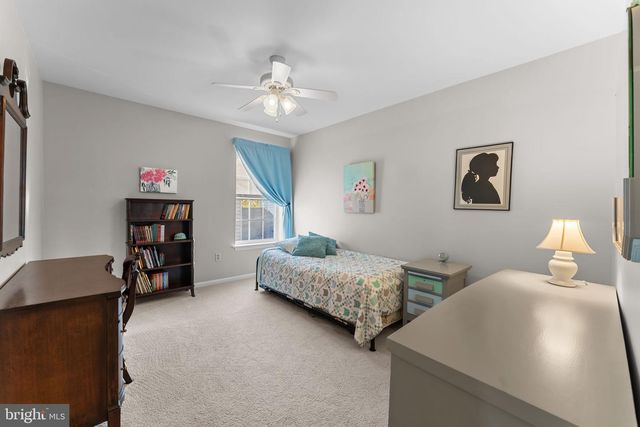 2043 VALLEY VIEW DR, Quakertown, PA 18951