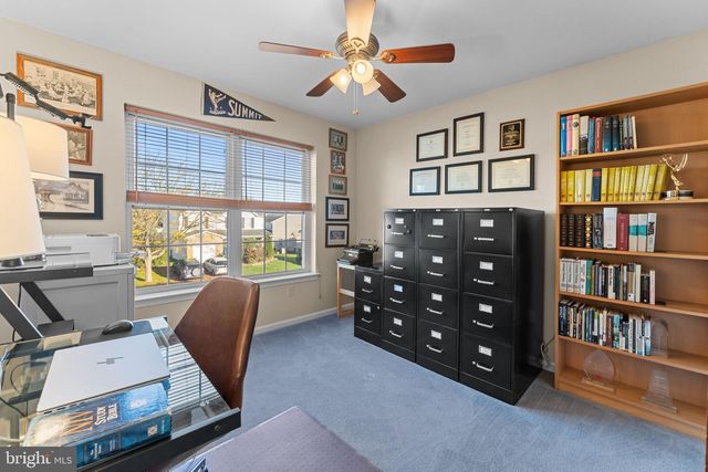 2043 VALLEY VIEW DR, Quakertown, PA 18951