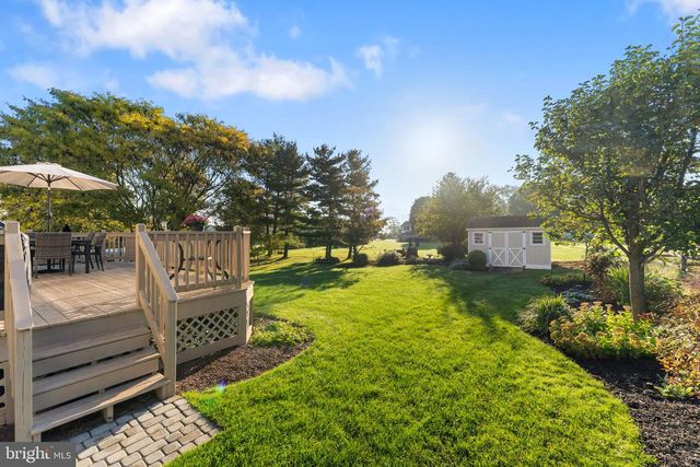 2043 VALLEY VIEW DR, Quakertown, PA 18951